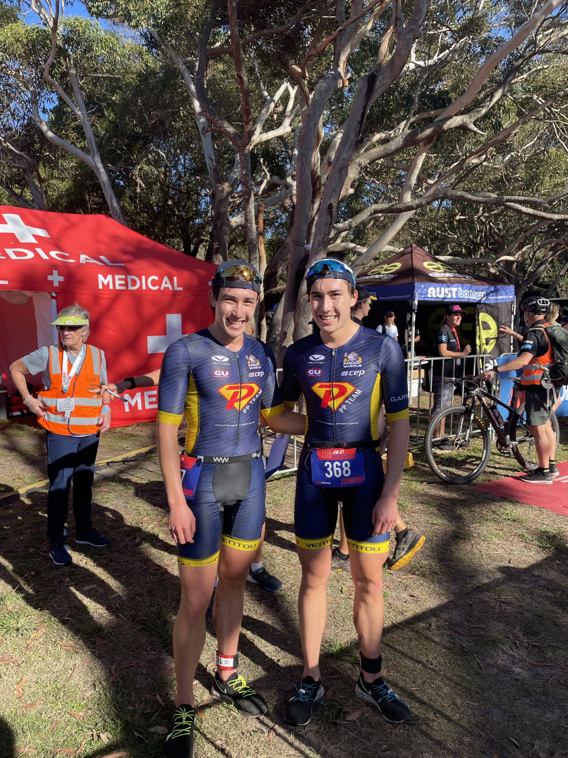 two twin brothers triathlon port stephens
